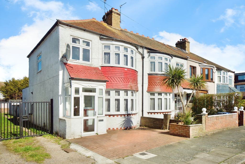 Property photo 1 of 17 Photography