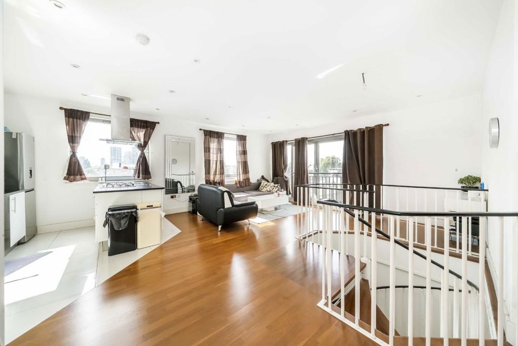 Property photo 2 of 5