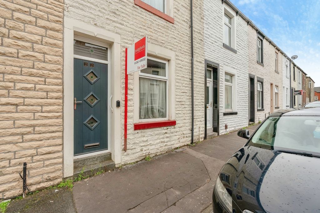 Property photo 1 of 19 Pbox-Img.Jpg