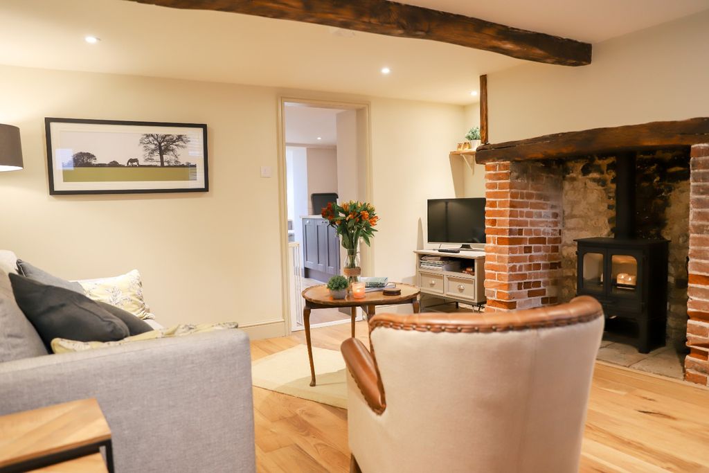 Property photo 2 of 14 3874875