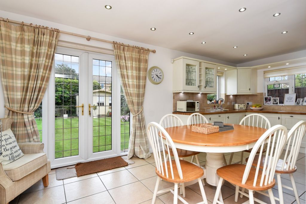 Property photo 3 of 35 Picture No. 29