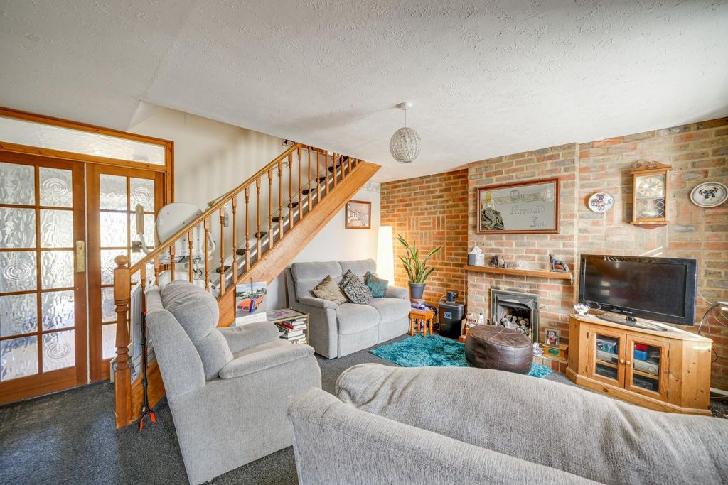 Property photo 2 of 15