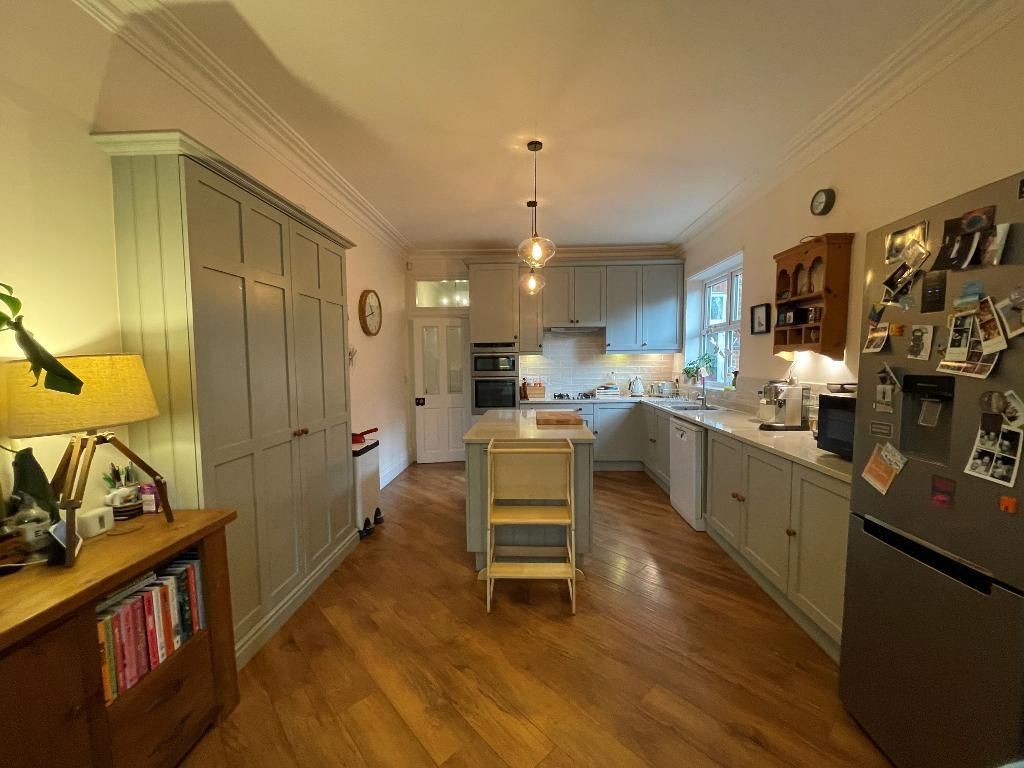 Property photo 1 of 29 Dining Kitchen 1