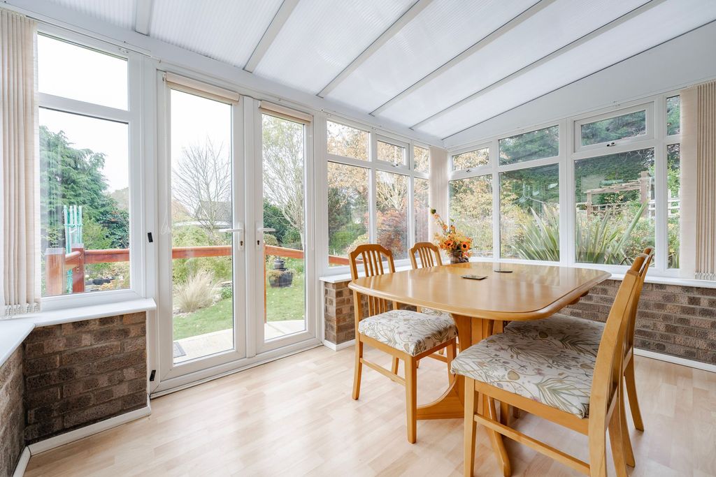 Property photo 3 of 19