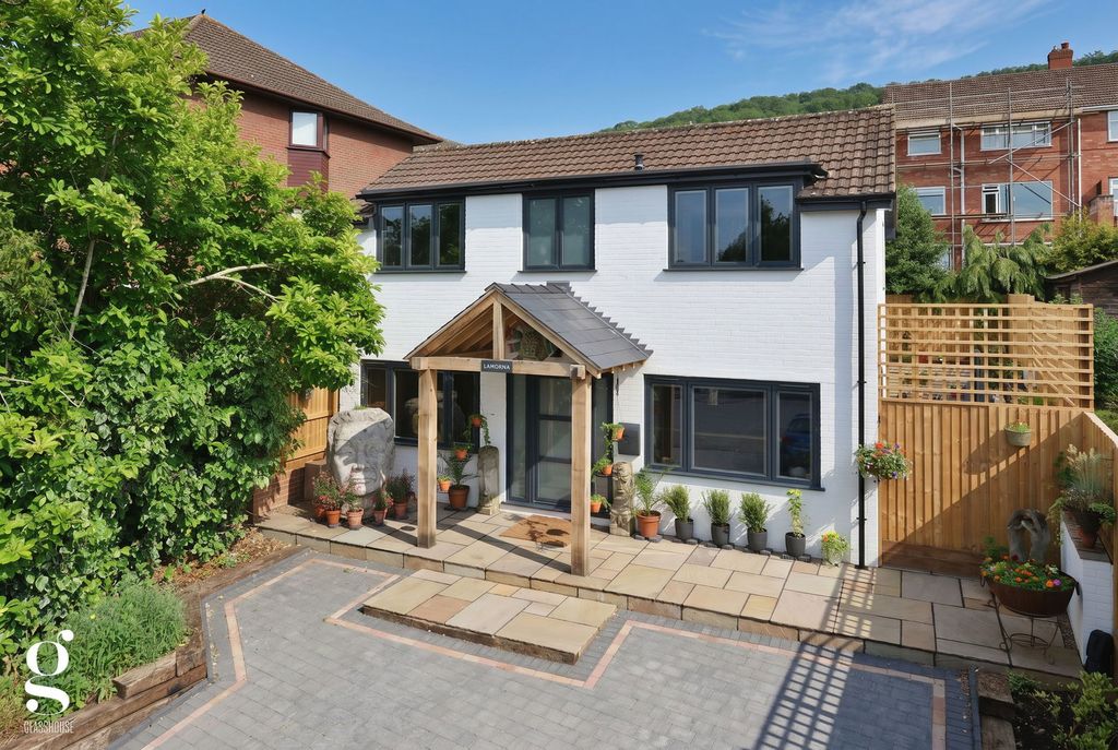 Property photo 1 of 68