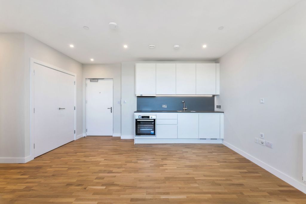 Property photo 1 of 10 Living_Room (Example)