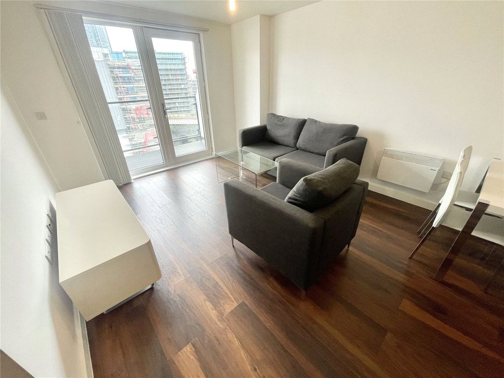 Property photo 2 of 12 Picture 2