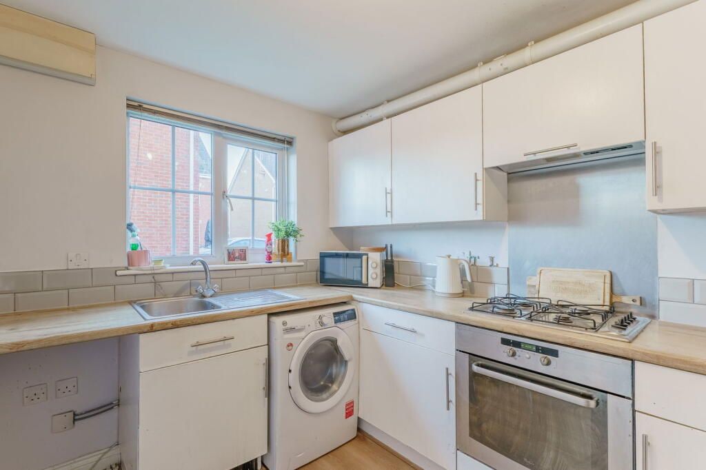 Property photo 3 of 21