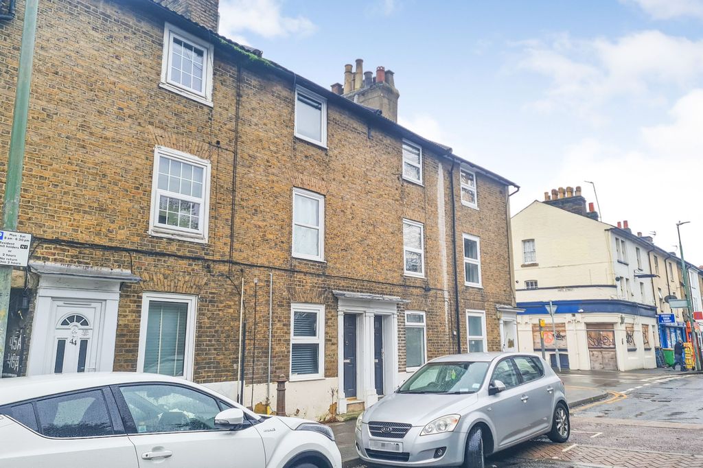 Property photo 2 of 3 43 Sandling Road, Maidstone, Kent Me14 2Rh