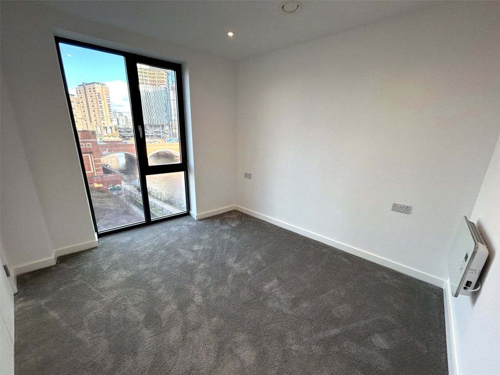 Property photo 2 of 8 Picture No. 02