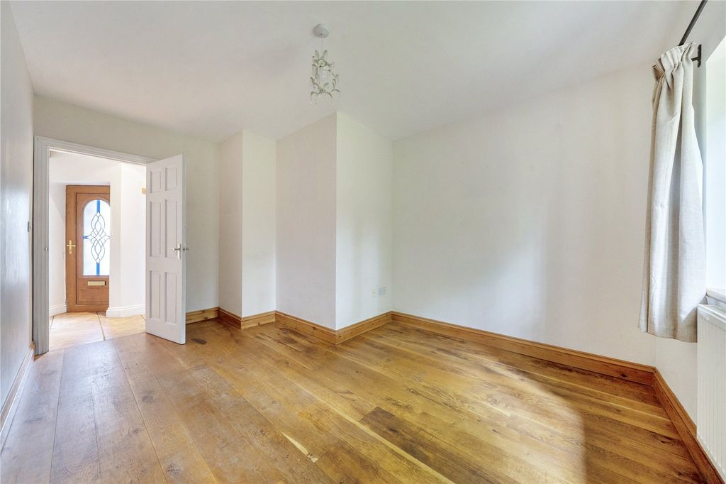 Property photo 3 of 23 Picture No. 03