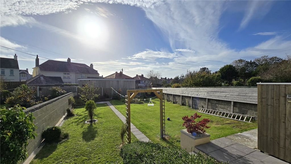 Property photo 2 of 17 Picture No. 39