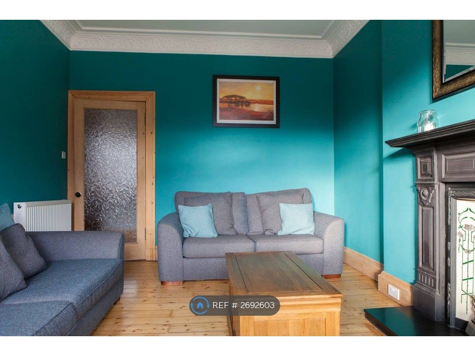 Property photo 3 of 15 Living Room Seating