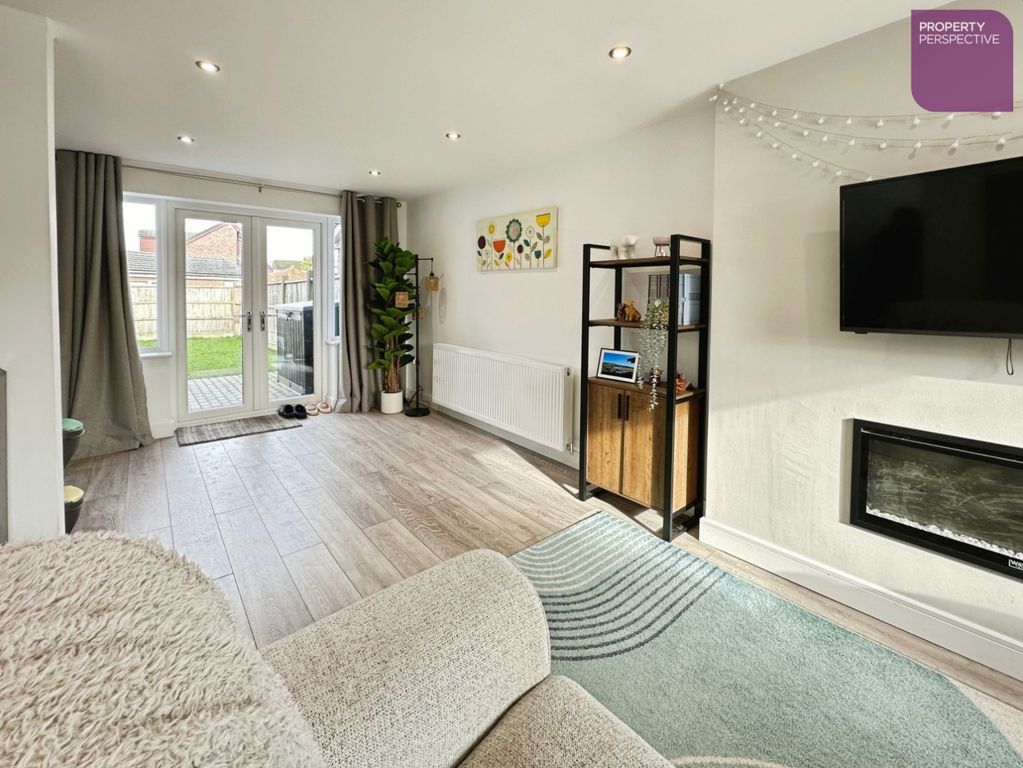 Property photo 2 of 15 Lounge Area