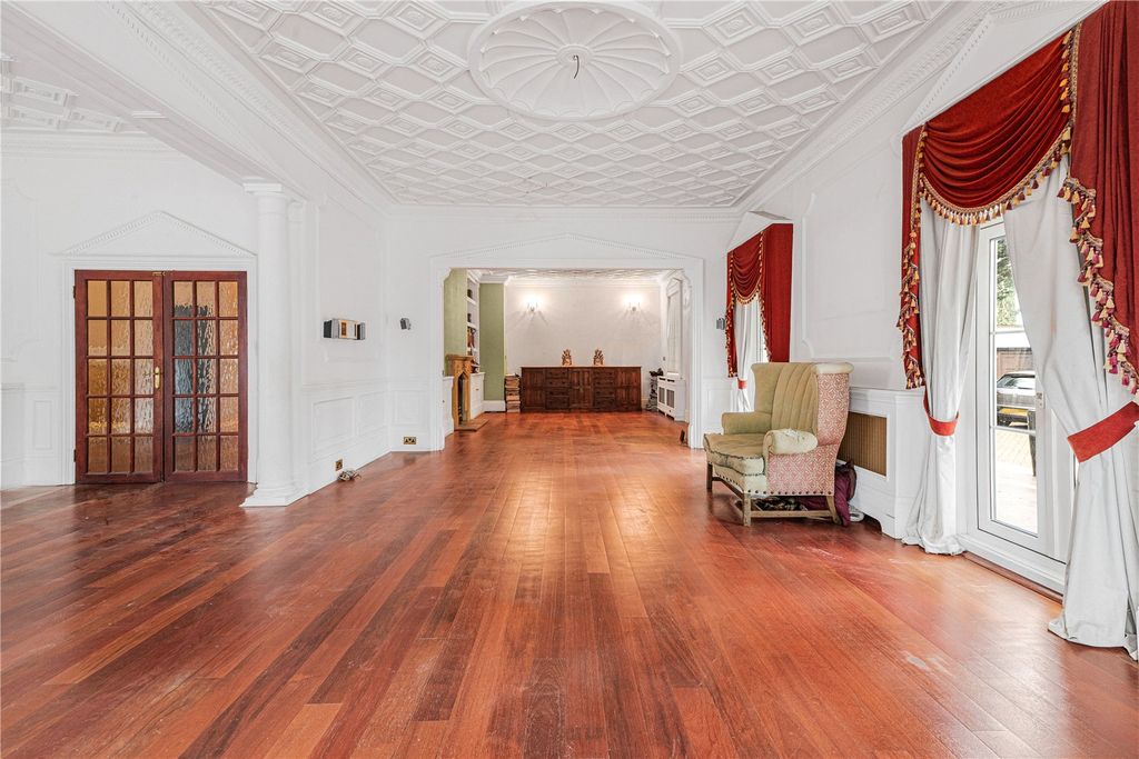 Property photo 3 of 25 Picture No. 23