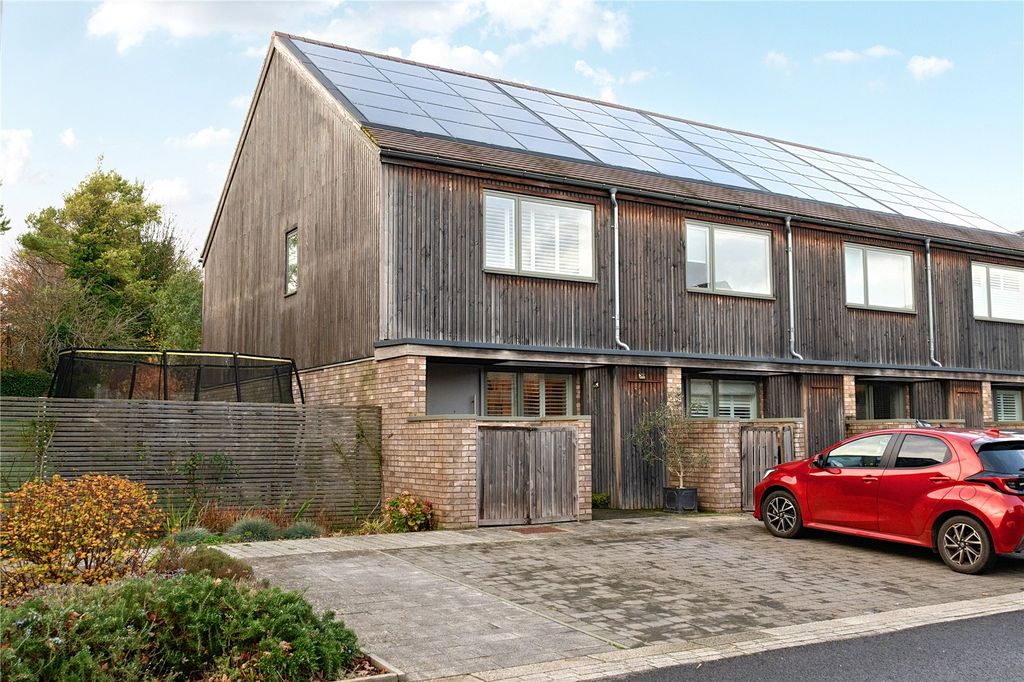 Property photo 1 of 13 Front Aspect