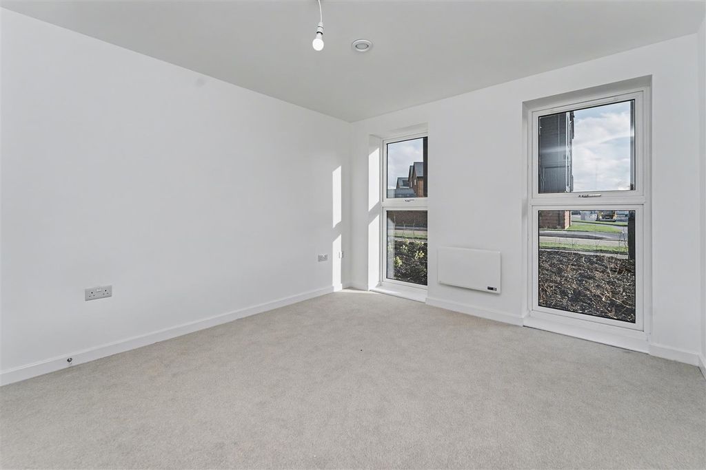 Property photo 3 of 12 20260121053050_Mmk03654_Fksbs.Jpg