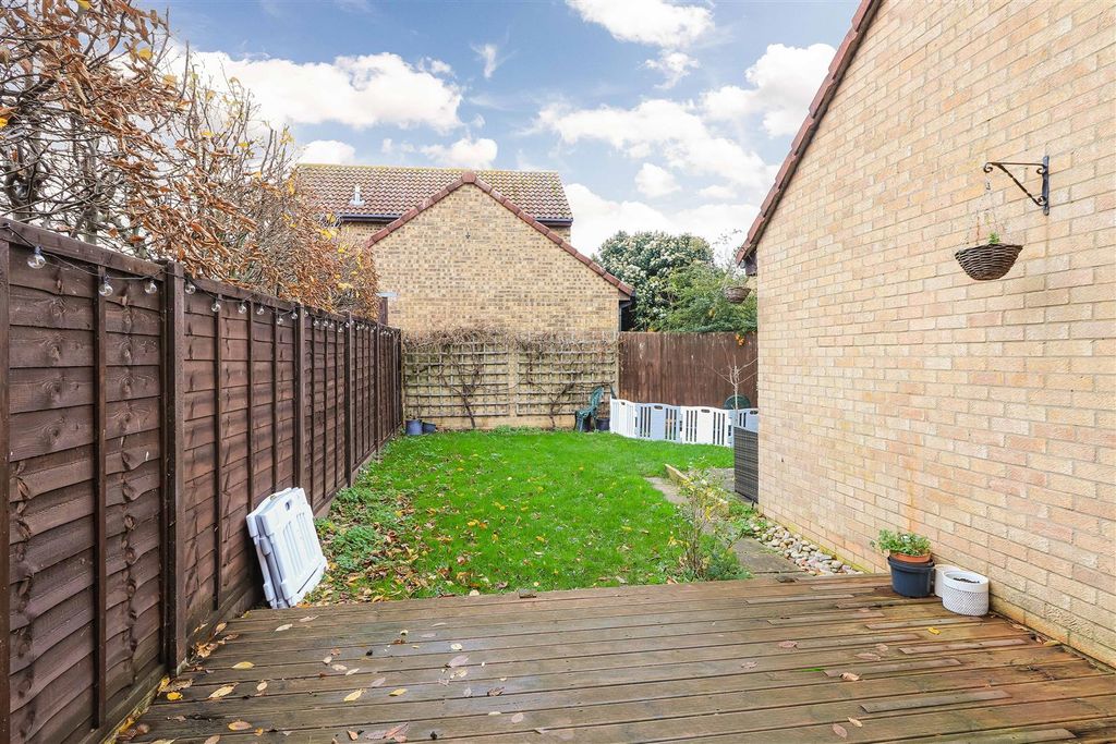 Property photo 3 of 16 Img (7).Jpg