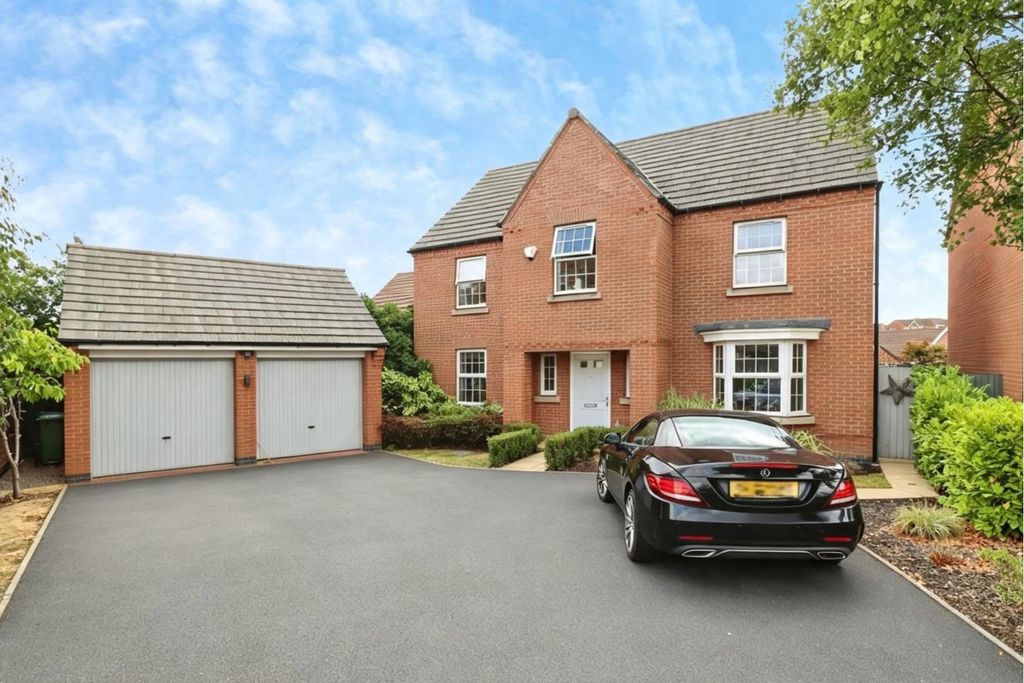Property photo 1 of 37
