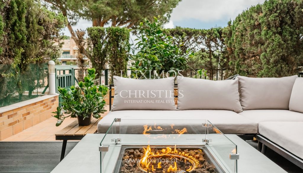 Property photo 2 of 26