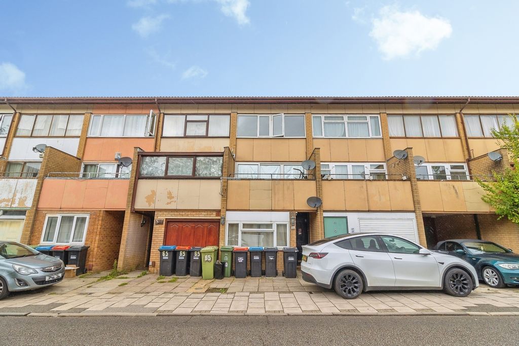 Property photo 1 of 19 Pbox-Img.Jpg
