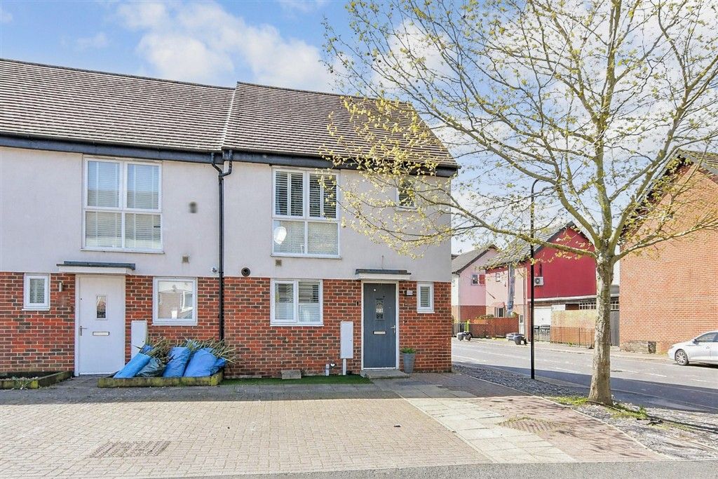 Property photo 1 of 10 Front