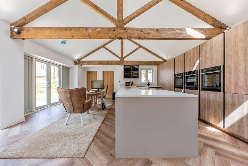 Property photo 3 of 22 Lapwing_Barn-31