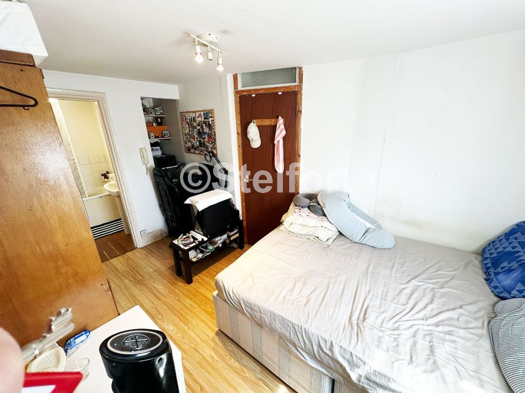Property photo 2 of 4