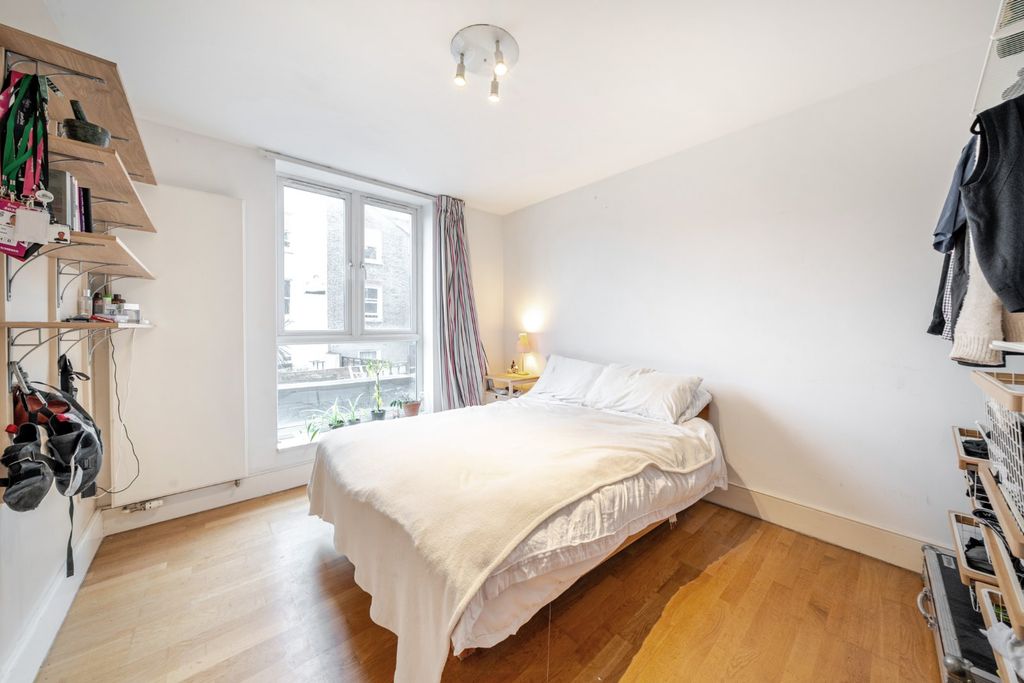 Property photo 3 of 9 Picture No. 14