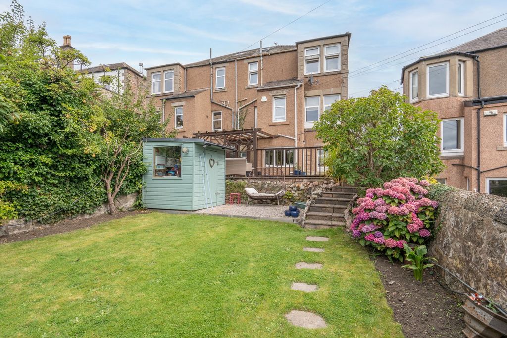 Property photo 3 of 30