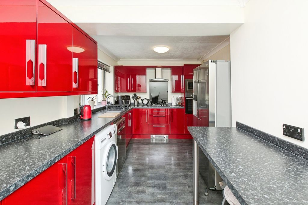 Property photo 2 of 21 Pbox-Img.Jpg