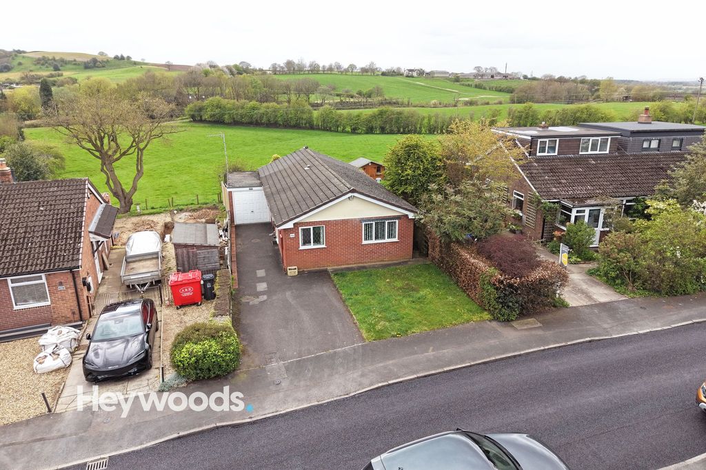 Property photo 1 of 32