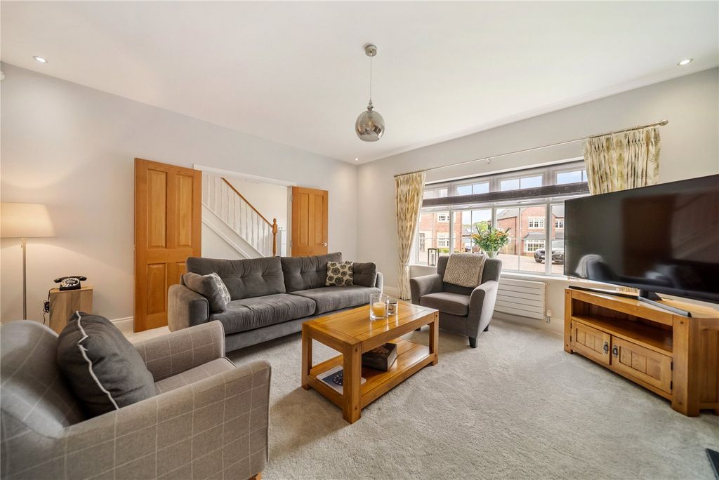 Property photo 2 of 17 Reception Room