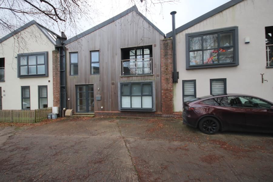 Property photo 1 of 25