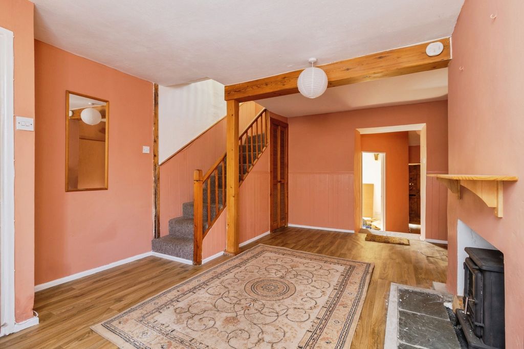 Property photo 2 of 16 Pbox-Img.Jpg