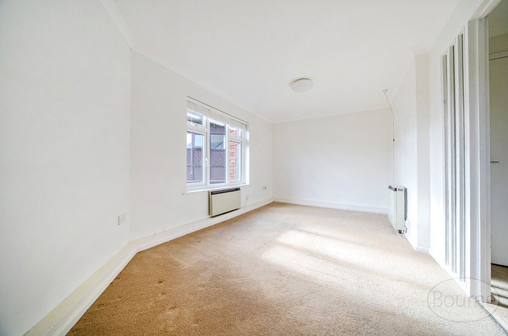 Property photo 2 of 20 Picture No. 13