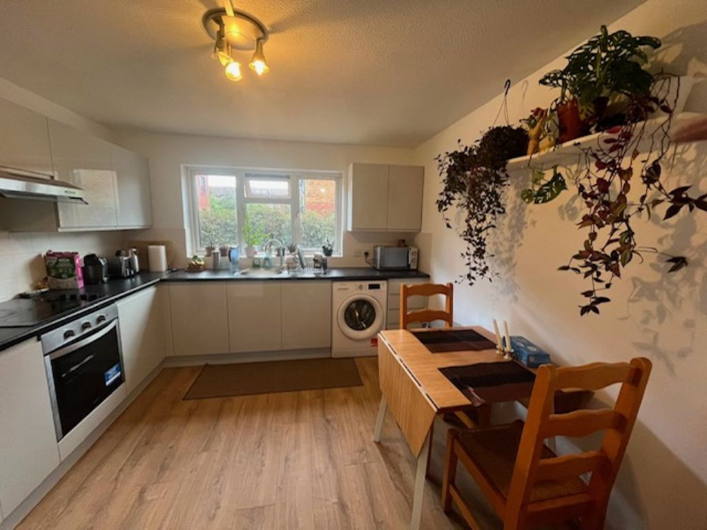 Property photo 1 of 2