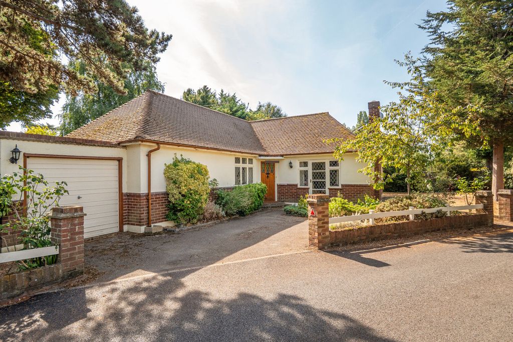 Property photo 1 of 17 External View