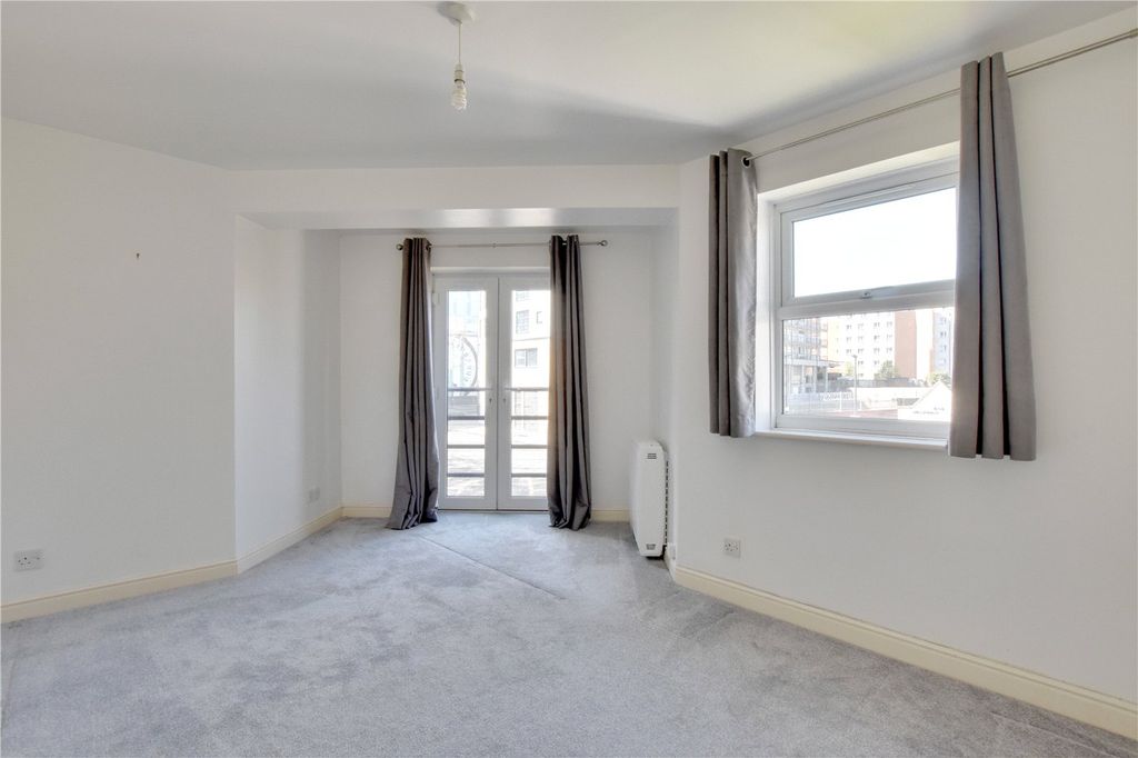 Property photo 2 of 10 Picture No. 14