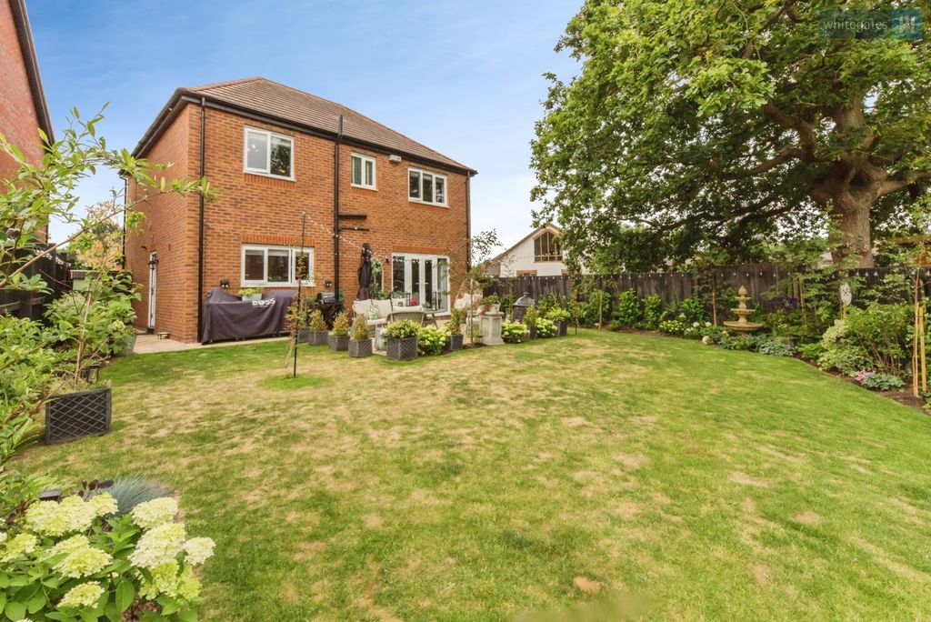 Property photo 2 of 42 Pbox-Img.Jpg