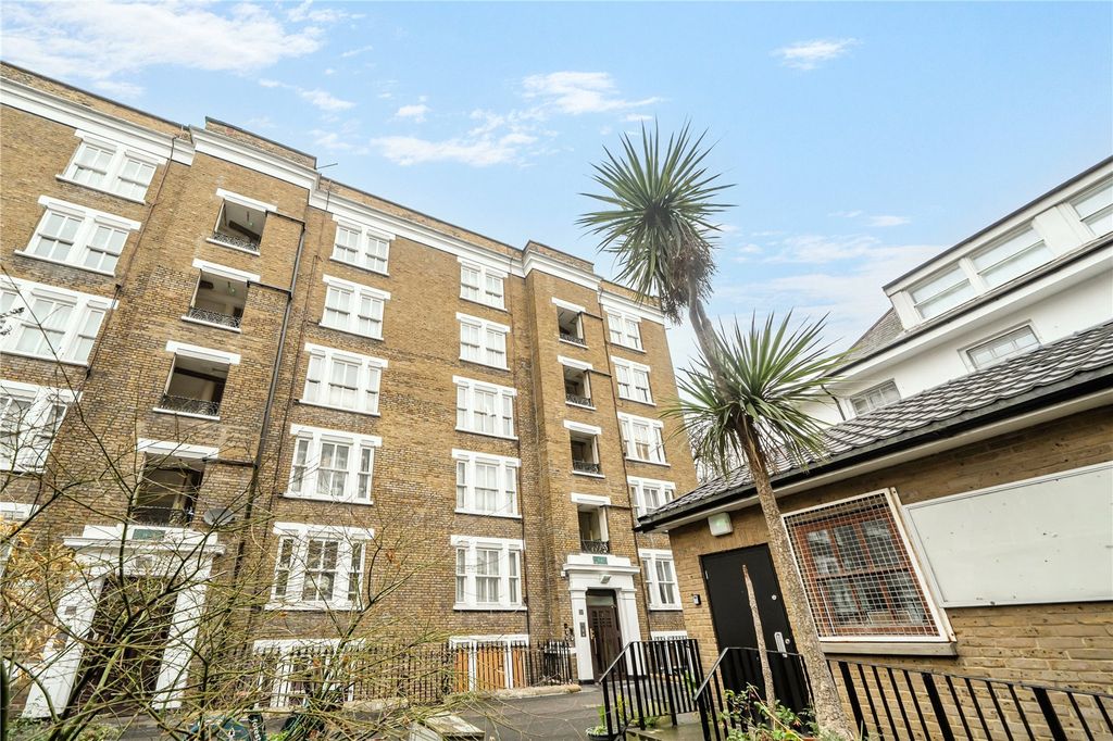 Property photo 2 of 11 Exterior