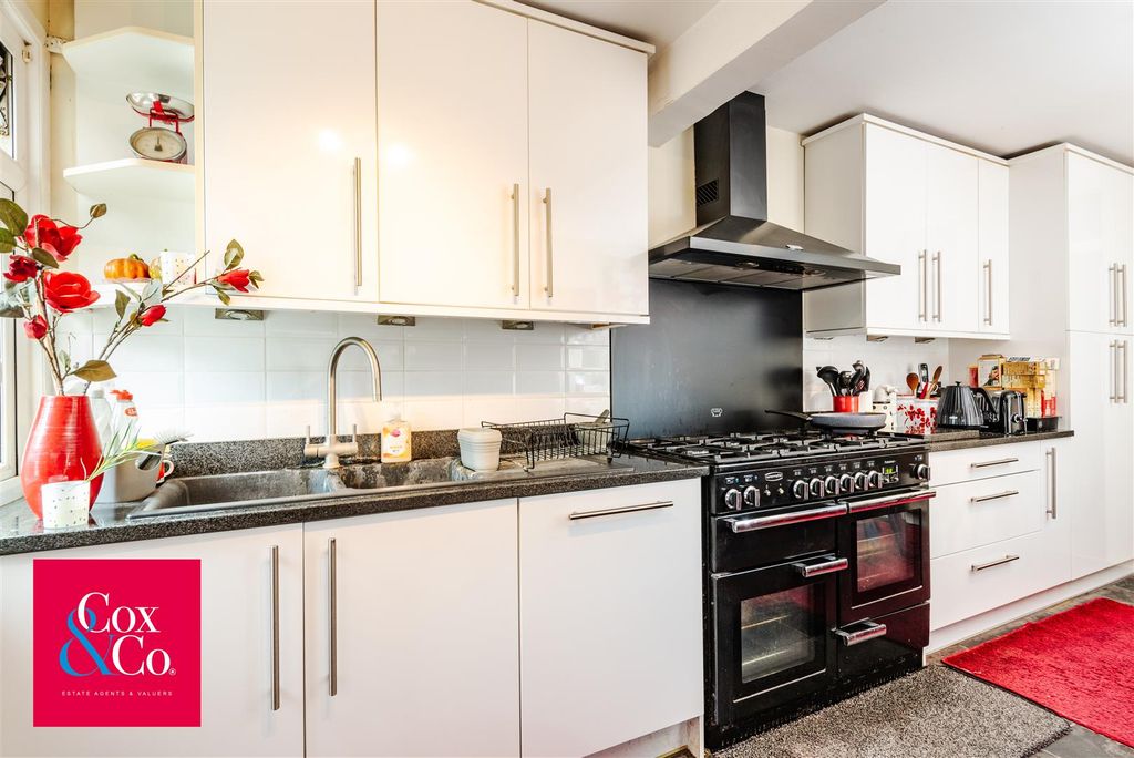 Property photo 1 of 14 81M_9822.Jpg