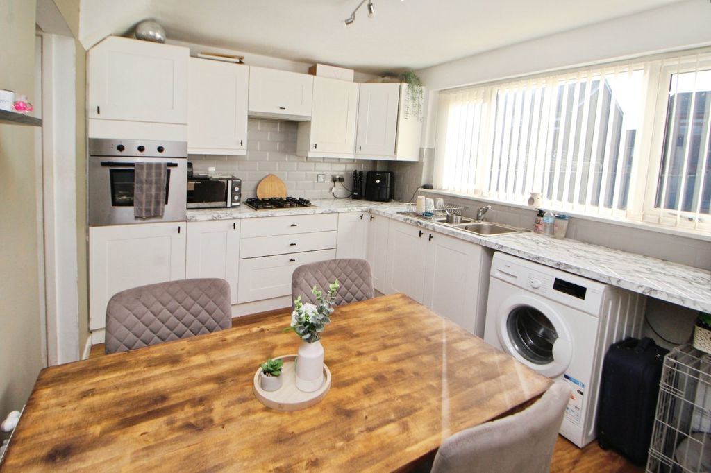 Property photo 3 of 10 Picture No. 07