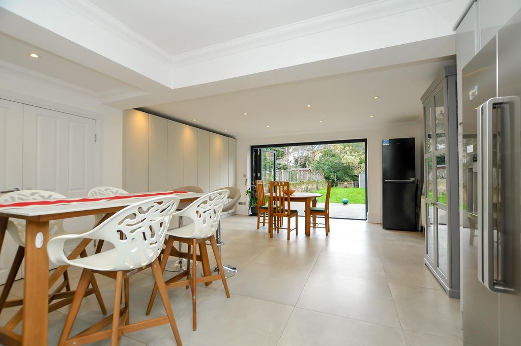 Property photo 2 of 22 22B.Jpg