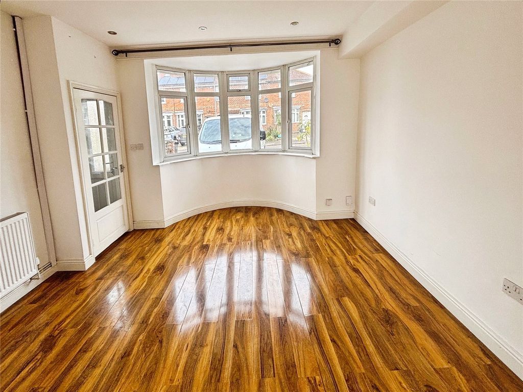 Property photo 3 of 9 Living Room