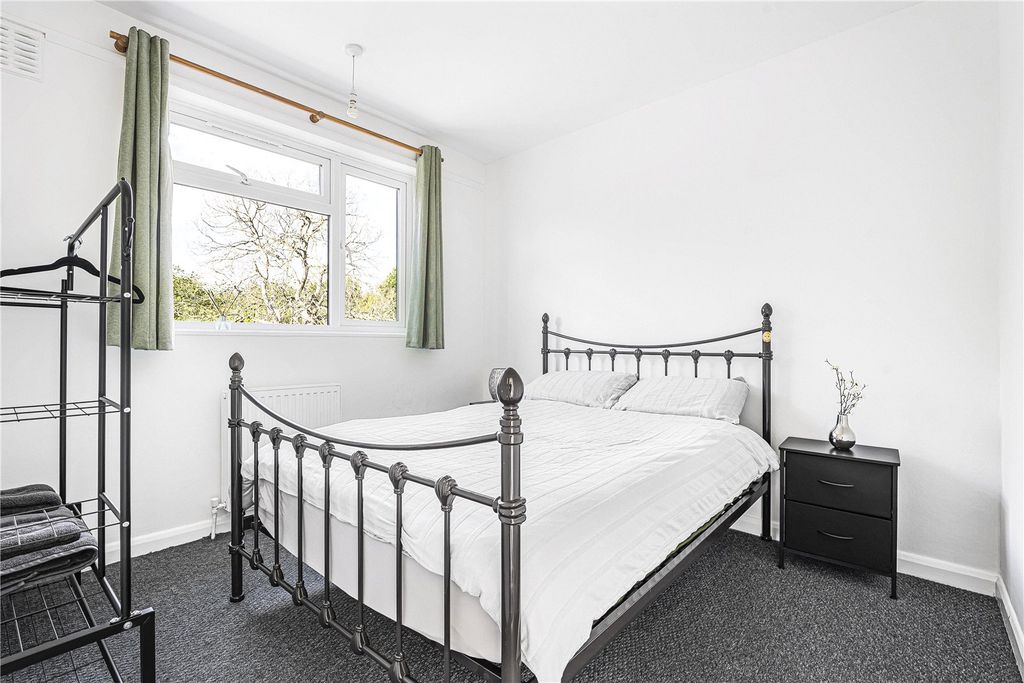 Property photo 3 of 14 Picture No. 05