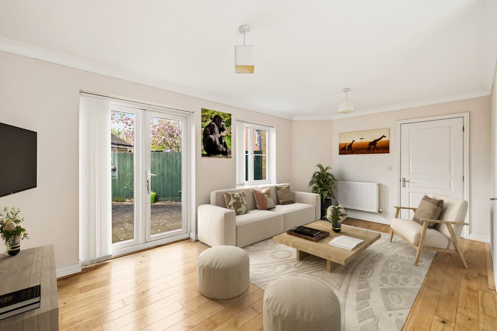 Property photo 2 of 20