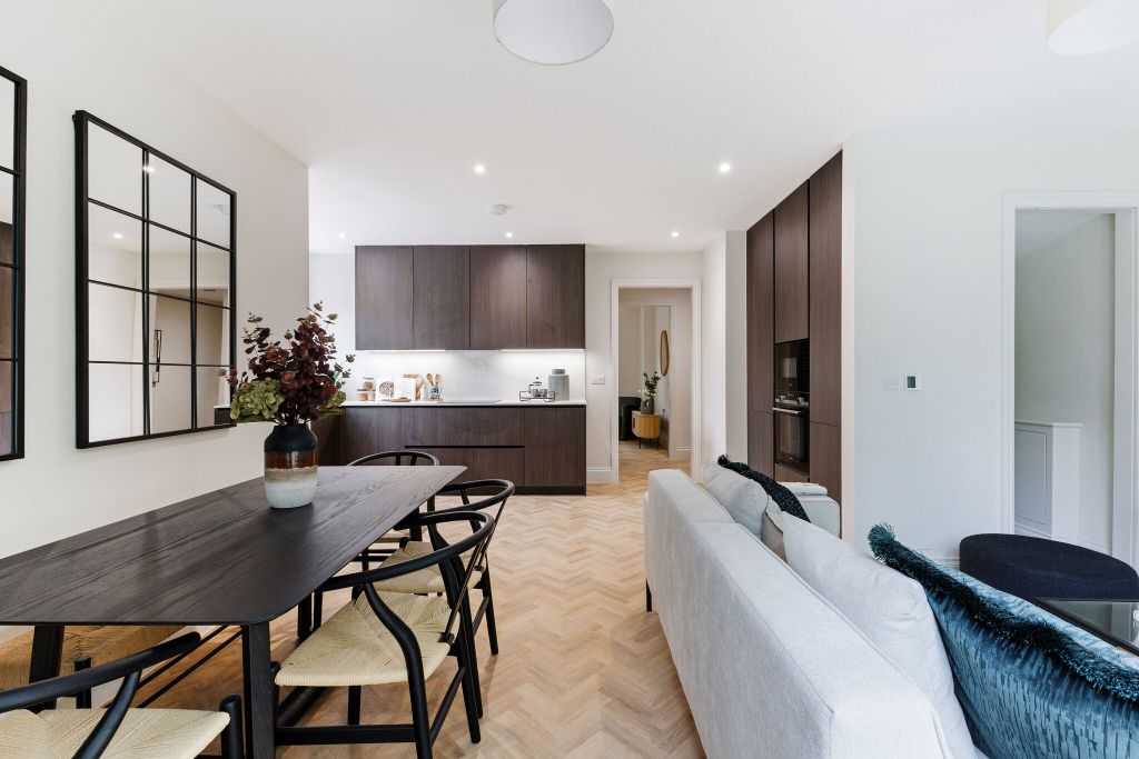 Property photo 2 of 9 Show Home Indicative