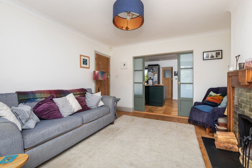 Property photo 2 of 15 4284165