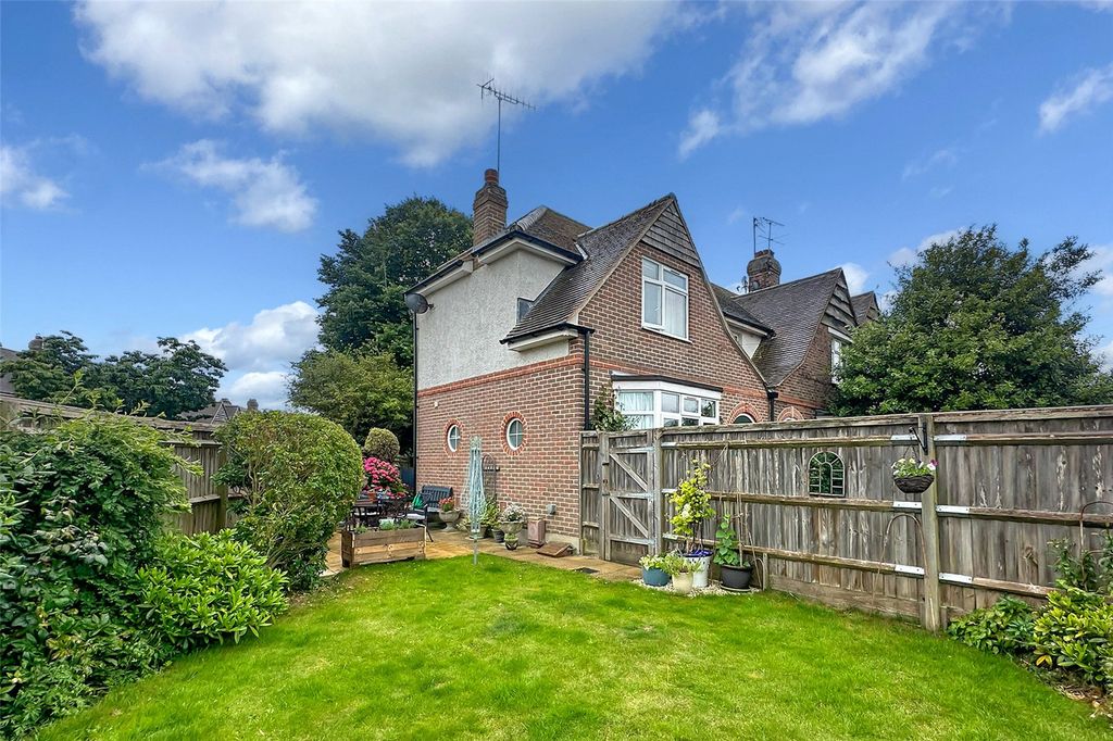 Property photo 2 of 17 Picture No. 15